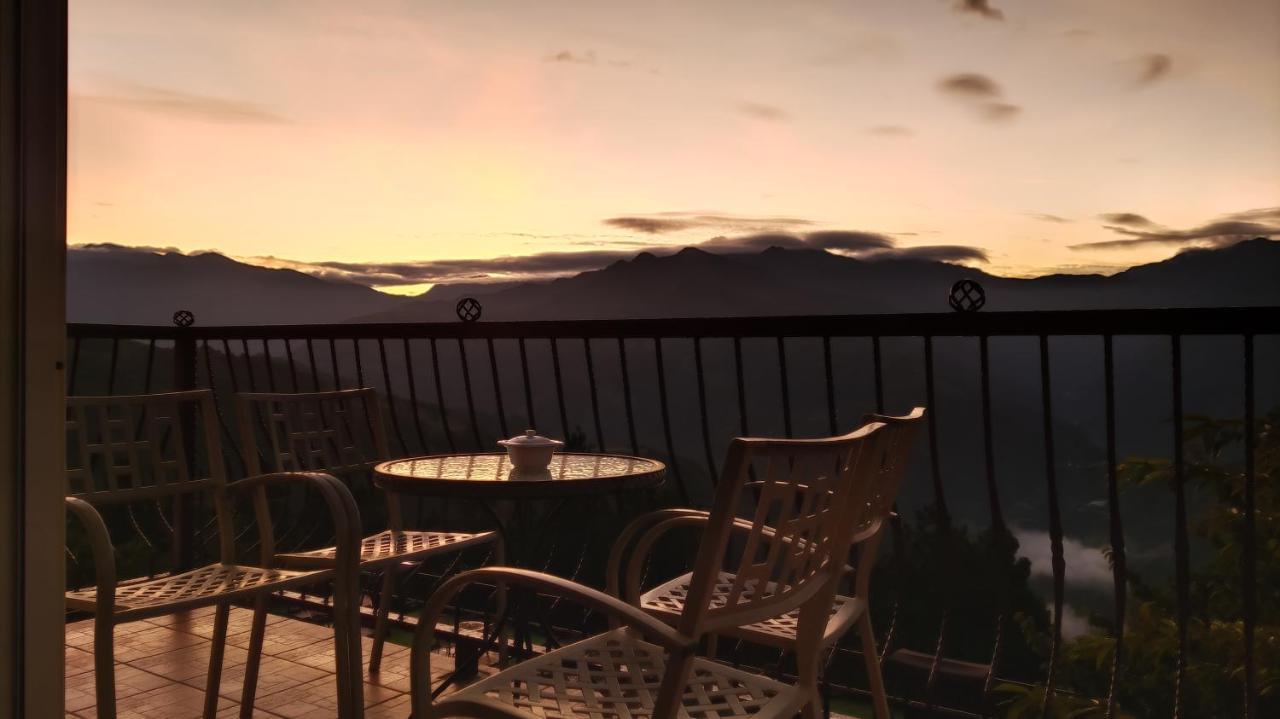 Qingjing Baiyun Resort Nhân Ái Ngoại thất bức ảnh